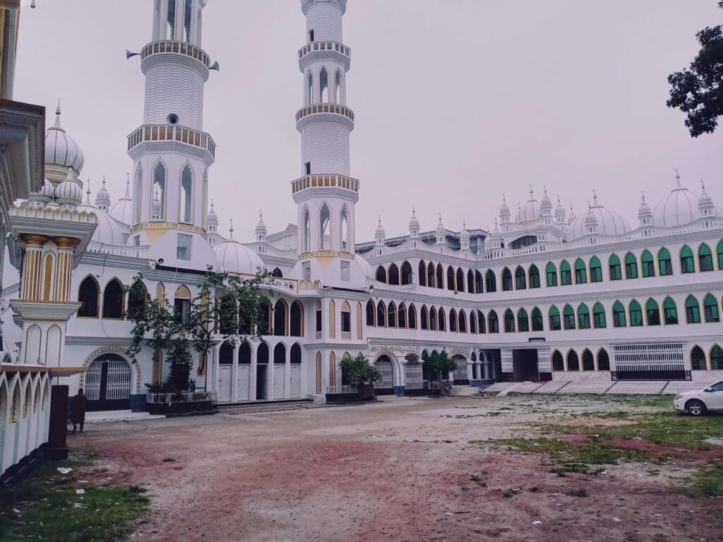 ঐতিহ্যেবাহী মাইসাহেবা জামে মসজিদ